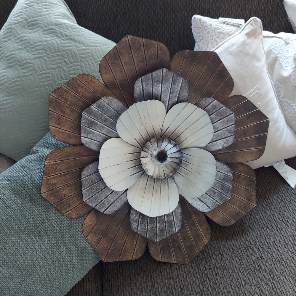 Kohls aluminum flower  beautiful
